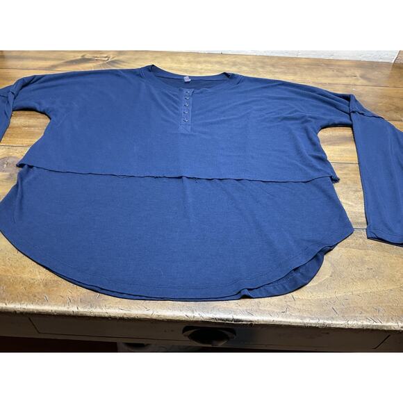 Free People Movement Navy Blue Layered Design Twice As Nice Henley Top Size M - Picture 2 of 9